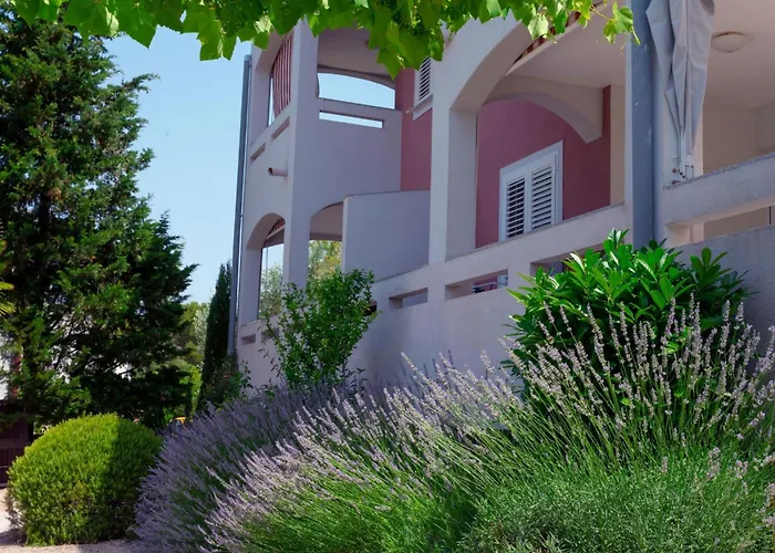 Buka Calm V By Interhome *