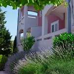 Buka Calm V By Interhome *