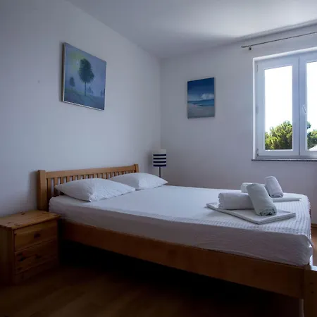 Buka Calm V By Interhome