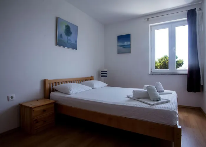 Buka Calm V By Interhome